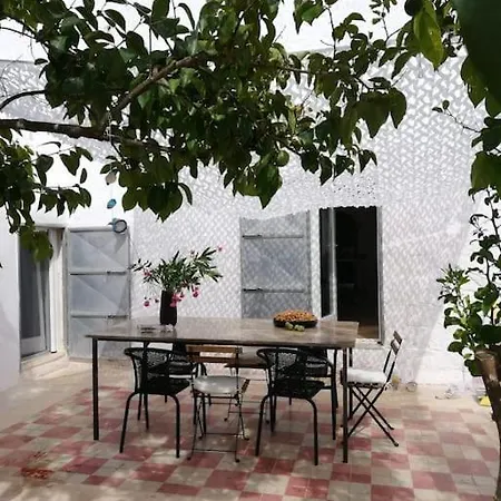 Casa Bianca Con Piscina San Michele Salentino