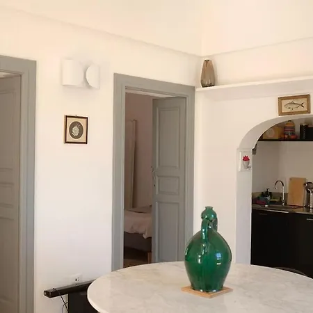 Casa Bianca Con Piscina